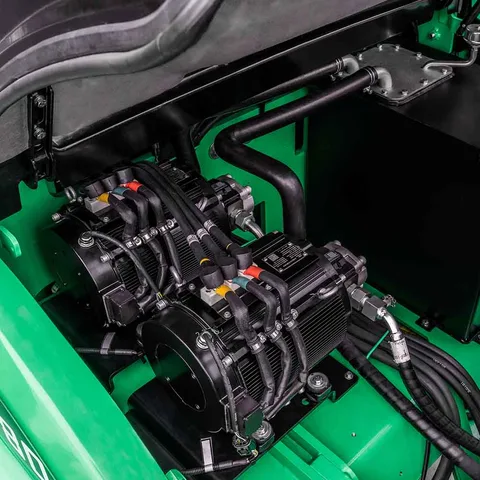 Tool-free servicing